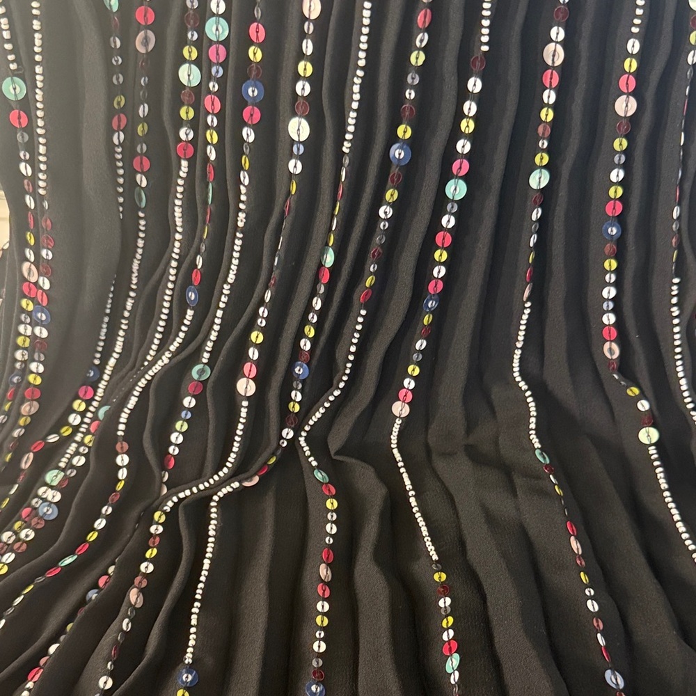 FARM Rio Elegant Black Maxi Dress with Sparkling Details - Picture 4 of 11